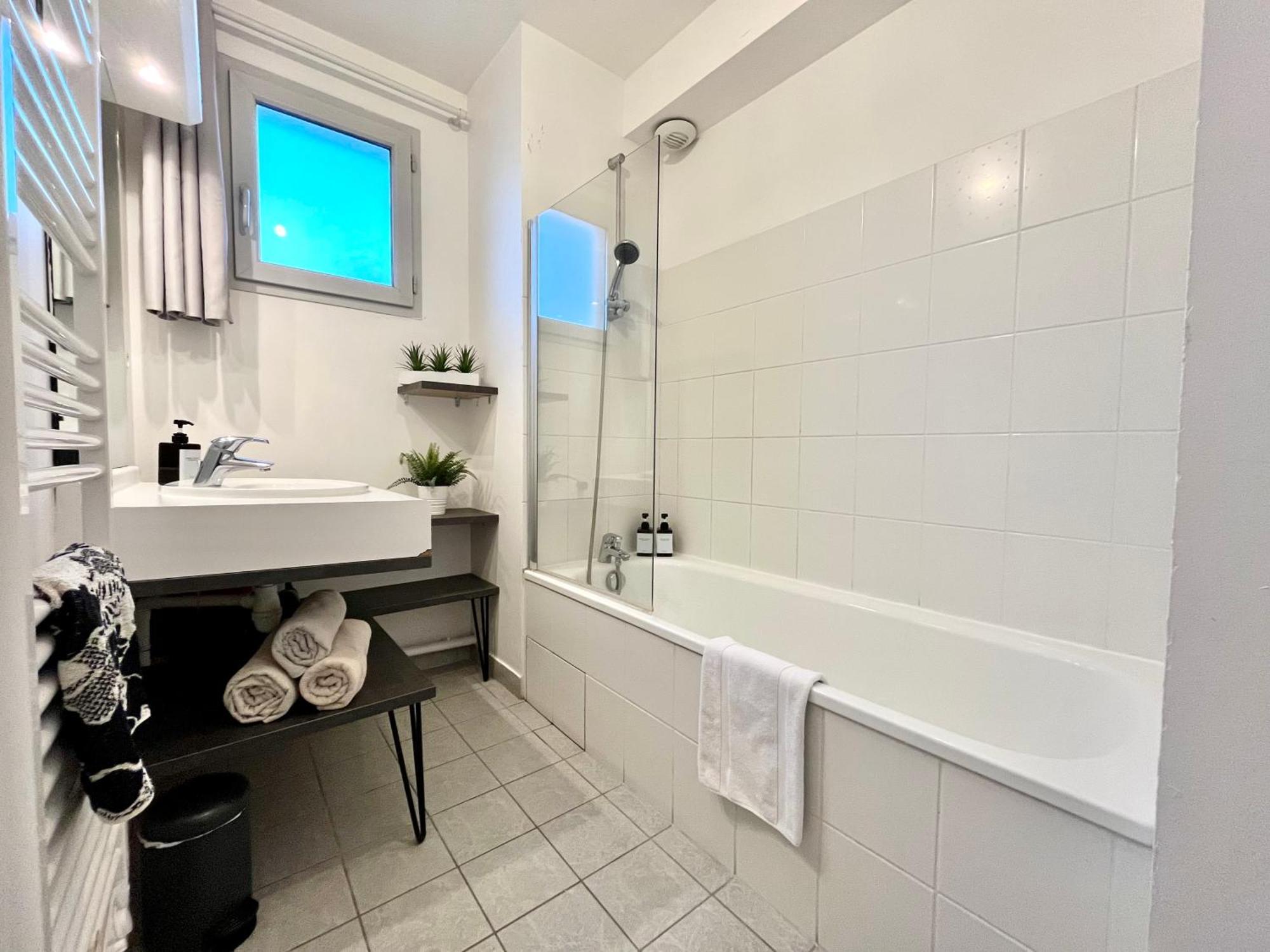 Bngo I Immense Rooftop Lyon I 2 Chambres, 4 Places Parkings, 2 Immenses Terrasses, 8 Personnes Εξωτερικό φωτογραφία